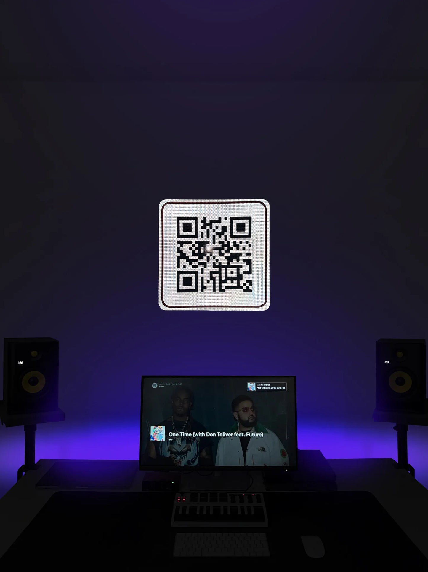 QR-Code (Rickroll)-Streetsign