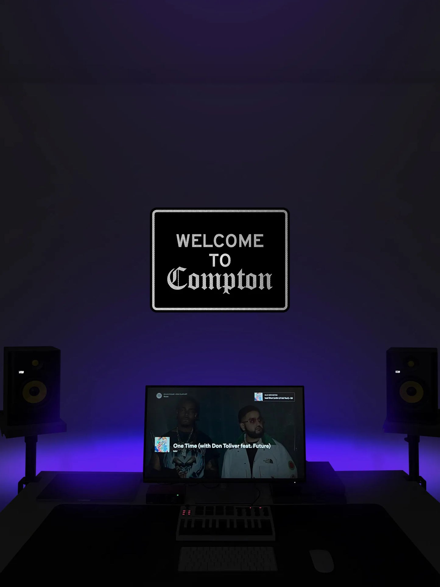 Welcome to Compton Streetsign